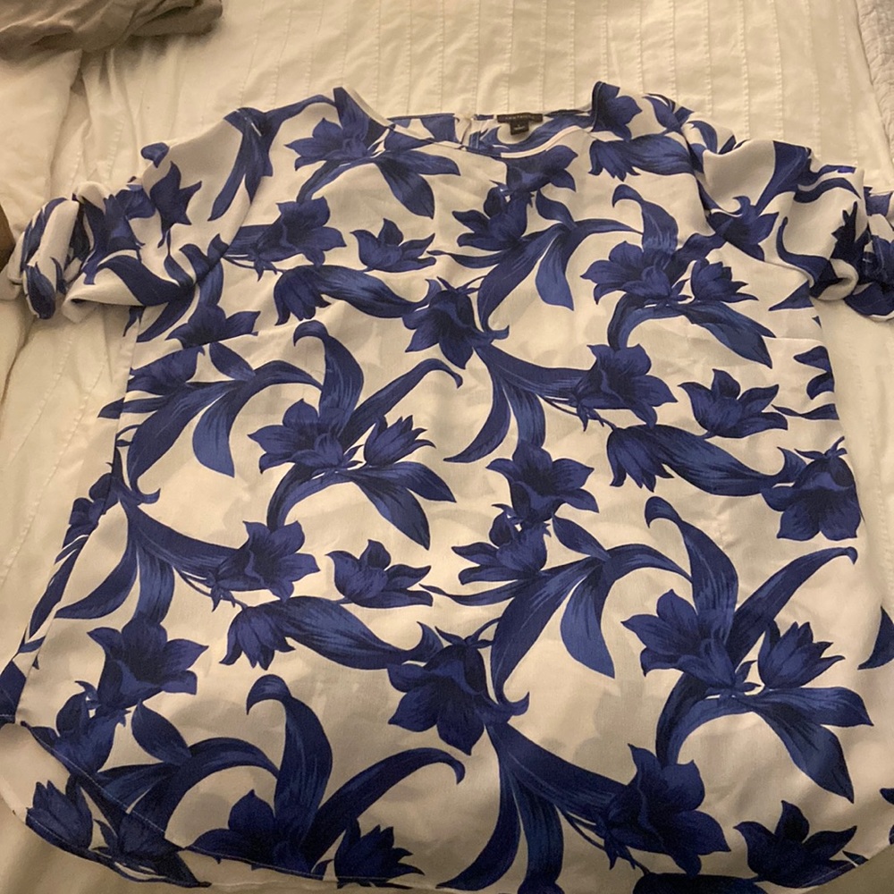 Large Ann Taylor blue and white flowered blouse